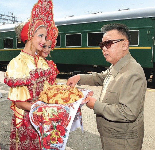 Kim Čong-il při návštěvě Ruska