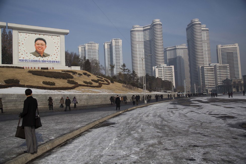 Vzpomínkové akce na počest uzesnulého Kim Čong-ila