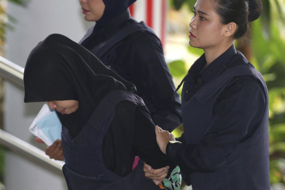 Indonésanka Siti Aisyahová obviněná z vraždy Kim Čong-nama, bratra severokorejského vůdce Kim Čong-una, byla propuštěna. Prokuratura stáhla svoji žalobu.