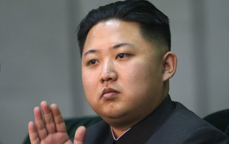 Kolik je vůdci KLDR Kim Čong-unovi? 26? 28? 30?