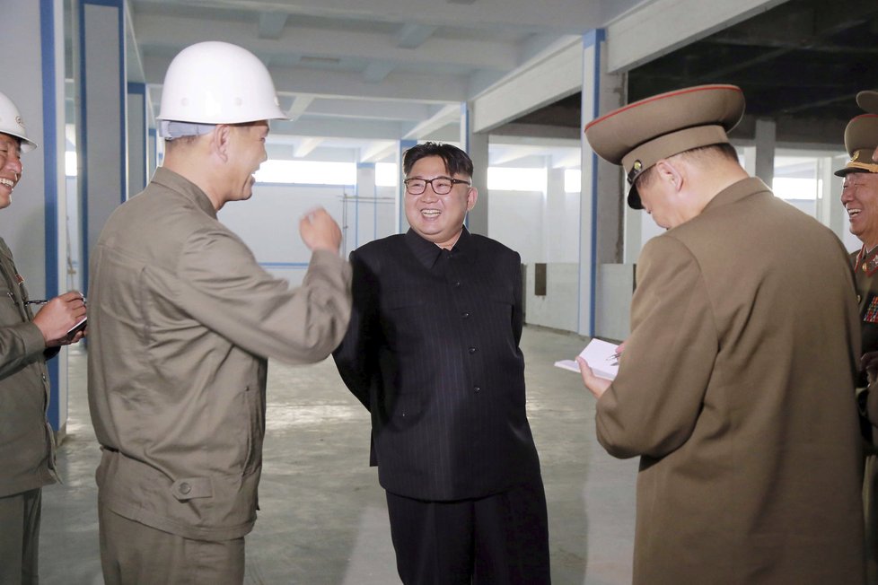 Kim Čong-un při jedné ze svých kontrol