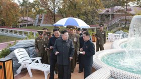 Mladý diktátor Kim se opět objevil na veřejnosti. Tentokrát u bazénku