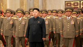 Diktátor Kim Čong-un spolu se severokorejskými generály