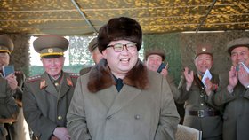 Kim Čong-un nadále provokuje a odpaluje další rakety.
