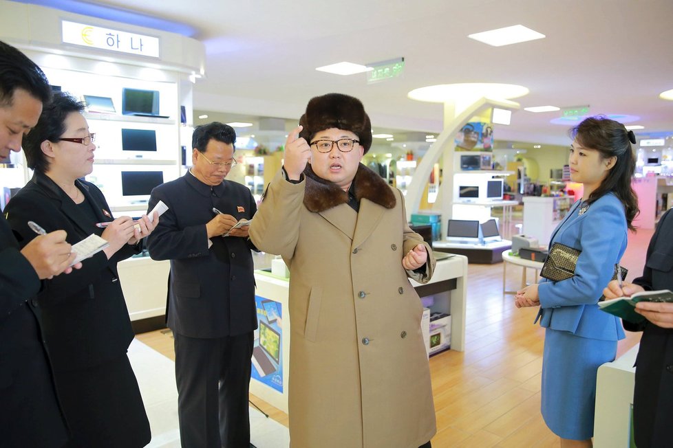 Severokorejský diktátor Kim Čong-un nakynul! Prý váží nejméně 130 kilo.