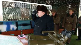 Kim Čong-un dostal plány útoku na Guam. Bude sledovat "šílené a hloupé počínání Amerikánů" Kim Čong-un dostal plány útoku na Guam. Bude sledovat "šílené a hloupé počínání Amerikánů"