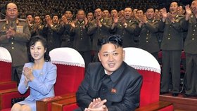 Severokorejský vůdce Kim Čong-un s manželkou