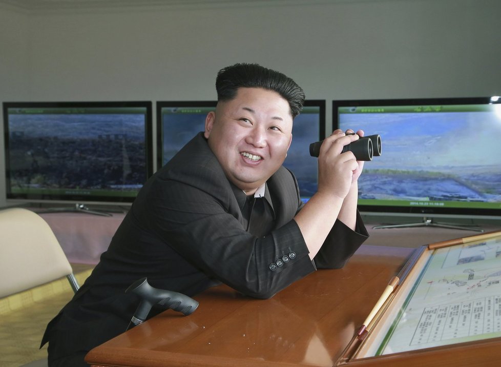 Kim Čong-un dohlíží na zemi