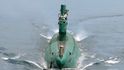 Kim Čong-un se údajně svezl chloubou severokorejského námořnictva - rezavějící ponorko