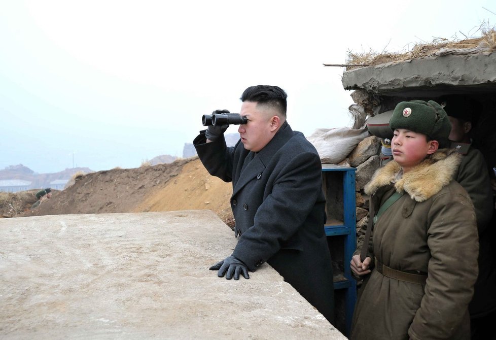 Kim Čong-un hledí na hranice s Jižní Korejí 