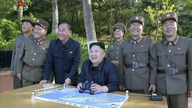 Severní Korea pod vedením diktátora Kim Čong-una hrozí světu dalšími raketovými a jadernými testy.