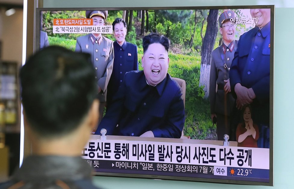 Severní Korea pod vedením diktátora Kim Čong-una hrozí světu dalšími raketovými a jadernými testy