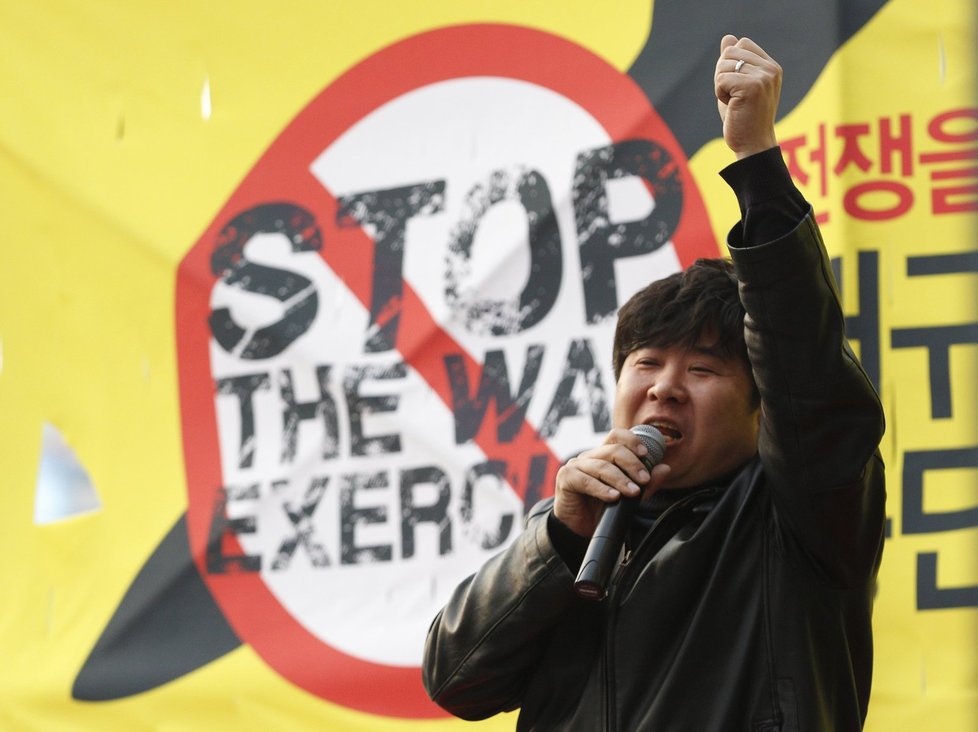 V Jižní Koreji nadále pokračují protesty proti počínání KLDR