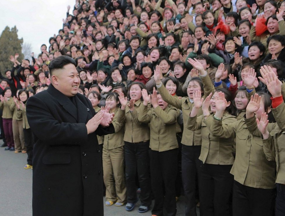 Kim Čong-un si dopřává podle všeho společnost nezletilých dívek.