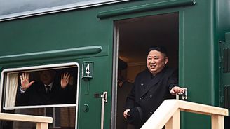 Pevnost na kolejích. Neprůstřelnými vlaky jezdí severokorejští diktátoři už po generace  