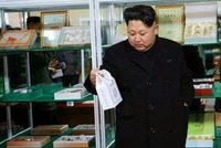 Fešák Kim Čong-un radil v továrně na kosmetiku: Vzal s sebou i utajovanou sestru!