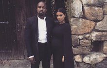 Kim Kardashian a Kanye West: Co jim to dítě udělalo? Dali mu jméno šílené jméno!