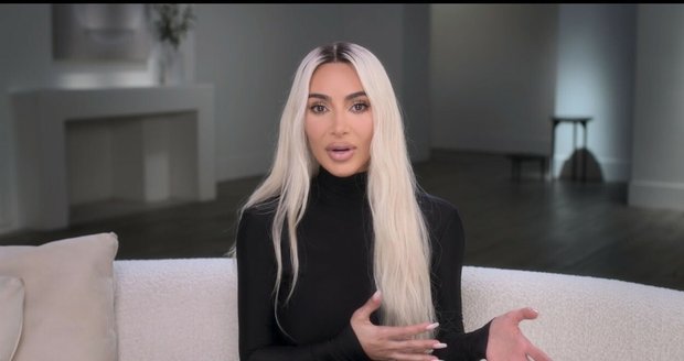 Kim Kardashian ve své reality show přiznala, že románku s Davidsonem lituje.