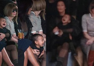 Když North West začala na přehlídce řvát, Anna Wintour na ni vrhla nenávistný pohled.