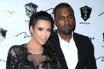 Kim Kardashian konečně porodila.
