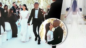 Kim Kardashian a Kanye West konečně do světa pustili pár svých svatebních fotografií