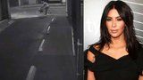 Jsou tohle zloději, kteří okradli Kim Kardashian? Pouliční kamera natočila možné pachatele