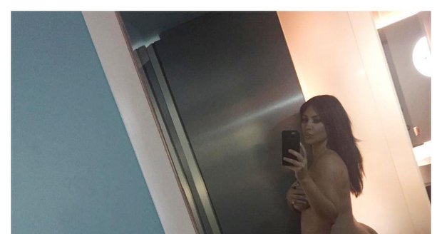 Kim ukázala zatím nejodvážnější selfie