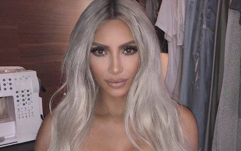 Kim Kardashian (37)