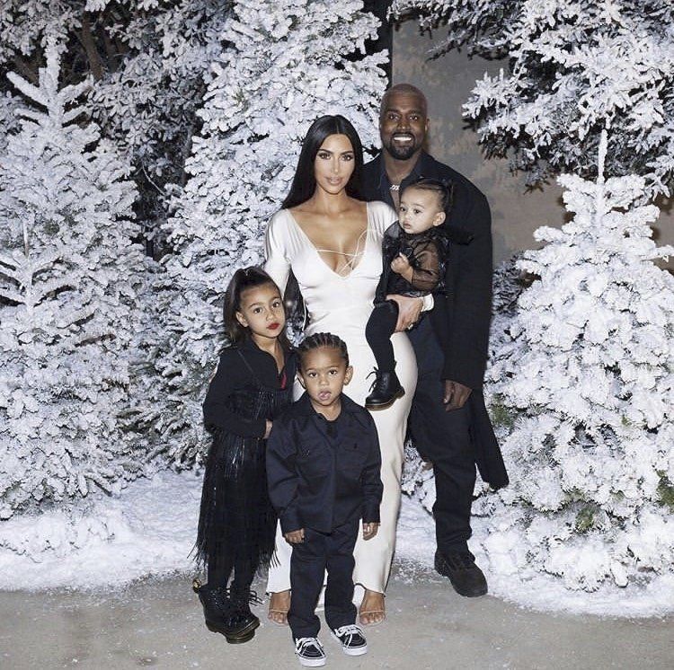 Kim Kardashian a Kanye West se svými dětmi