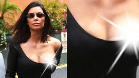 Dobrý den, prso ven: Kim Kardashian po celulitidě nekončí s odhalovaním