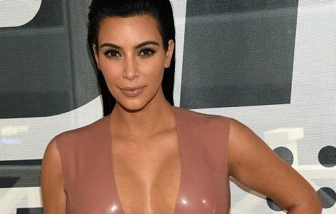 Kim Kardashian je podruhé těhotná! Musela využít umělé oplodnění