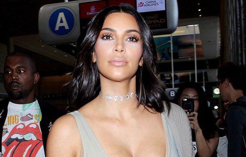 Jak shazuje poporodní kila Kim Kardashian? Nakoukněte do jejího jídelníčku!