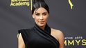 Když v červnu oznámilo Coty nákup podílu i ve firmě známější Kyliiny sestry Kim Kardashianové, akcionáři nad starým managementem zlomili hůl.