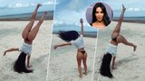 Sexy Kim Kardashianová překvapila nečekanou pružností: Vystrčila zadeček a metala hvězdy!