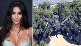 Nic pro arachnofobiky! Infarktová halloweenská výzdoba u Kim Kardashianové 