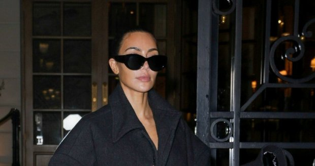Kim Kardashianová na Pařížském týdnu módy