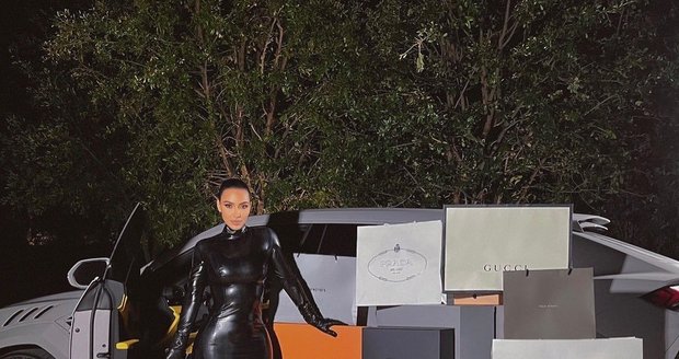 Kim Kardashian dělá soutěže o milony