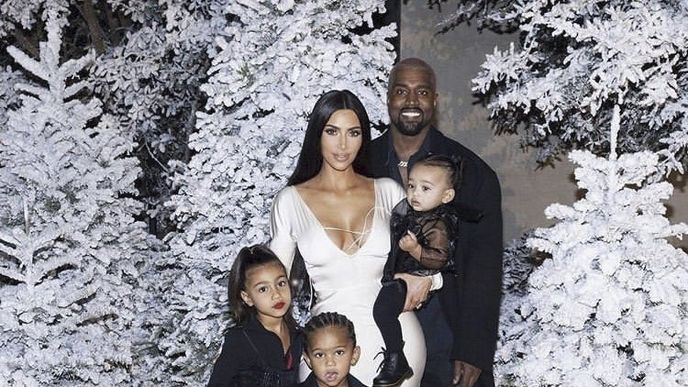 Kim Kardashian a Kanye West se svými dětmi