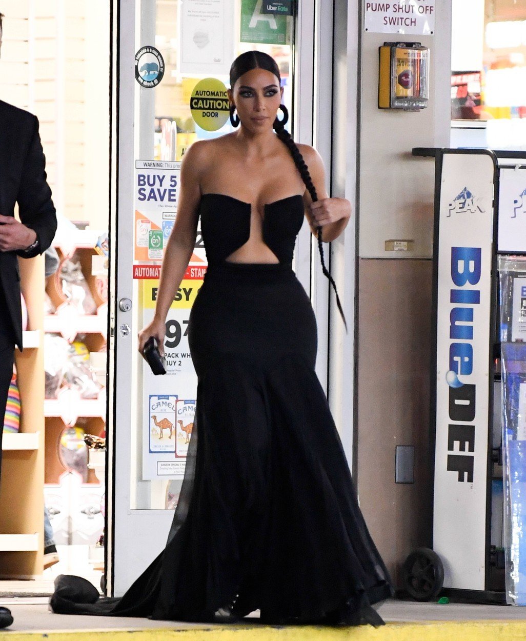 Kim Kardashian na svatbě Paris Hilton