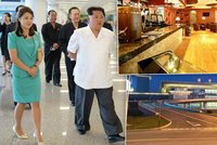 Kynoucí diktátor Kim otevřel luxusní letiště pro papaláše: Doprovodila ho manželka