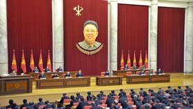 Kim Kjong-hi na zasedání vlády