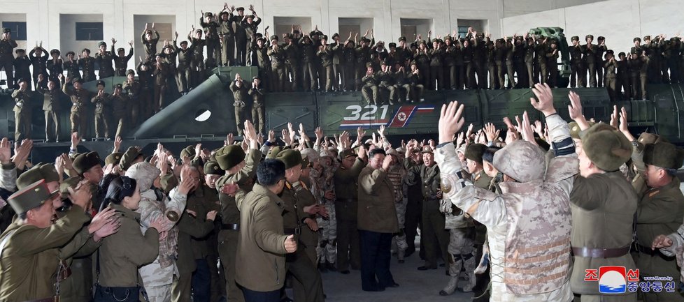 Kim Čong-Un na testu severokorejské rakety, 19. 11. 2022