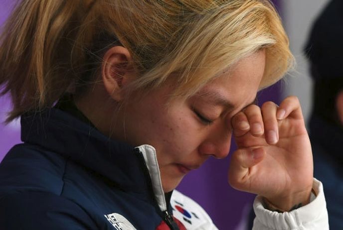 Jihokorejská veřejnost dohnala svoji olympijskou medailistku Kim Po-rum do blázince.