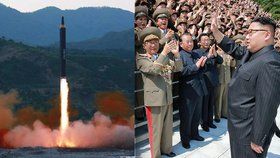 Kim Ćong-un se zdraví s vědci a techniky, kteří sestrojili raketu Hwasong-12. Tu KLDR úspěšně otestovala v polovině května.