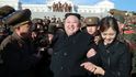 Severokorejský diktátor Kim Čong-un s manželkou Ri Sol-ču