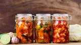 Kimchi: Kvašená zelenina na hubnutí i imunitu. Objevte recepty z této superpotraviny