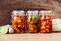 Kimchi: Kvašená zelenina na hubnutí i imunitu. Objevte recepty z této superpotraviny