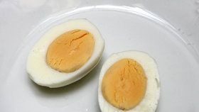 Co se zbytky z velikonoční koledy? Jezte vejce na tvrdo a zhubněte!