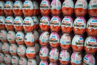 Ferrero stahuje z Česka čokolády Kinder: Mohou obsahovat salmonelu?!