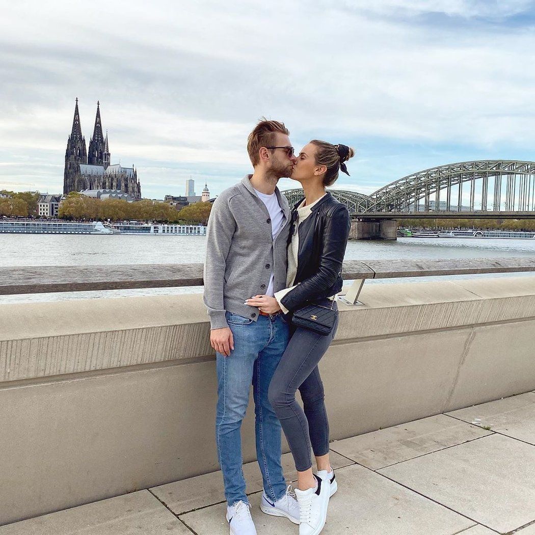 Aferdita Dreshajová a Jakub Kindl